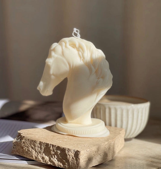 Horse candle